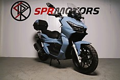 Скутер SPRMOTORS ADV MAX 50/150 (СЕРЫЙ) (с кофром)